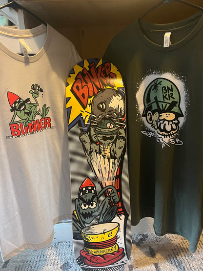 2 Light color T's and 1 Deck please...